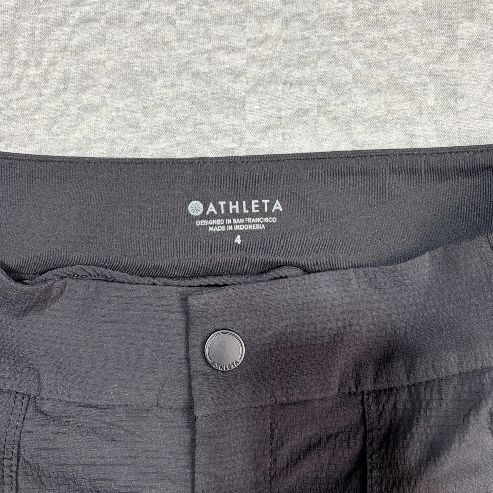 Athleta Size 4 Trekkie Bermuda 2.0‎ Shorts 9